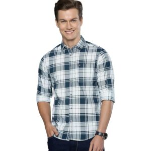 The Indian Garage Co Men Slim Fit Checkered Full Sleeves Cutaway Collar Casual Shirt